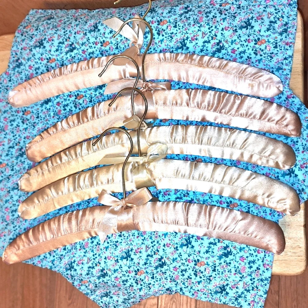 Vintage, Padded Satin Metal Clothes Hangers with Bows (5)